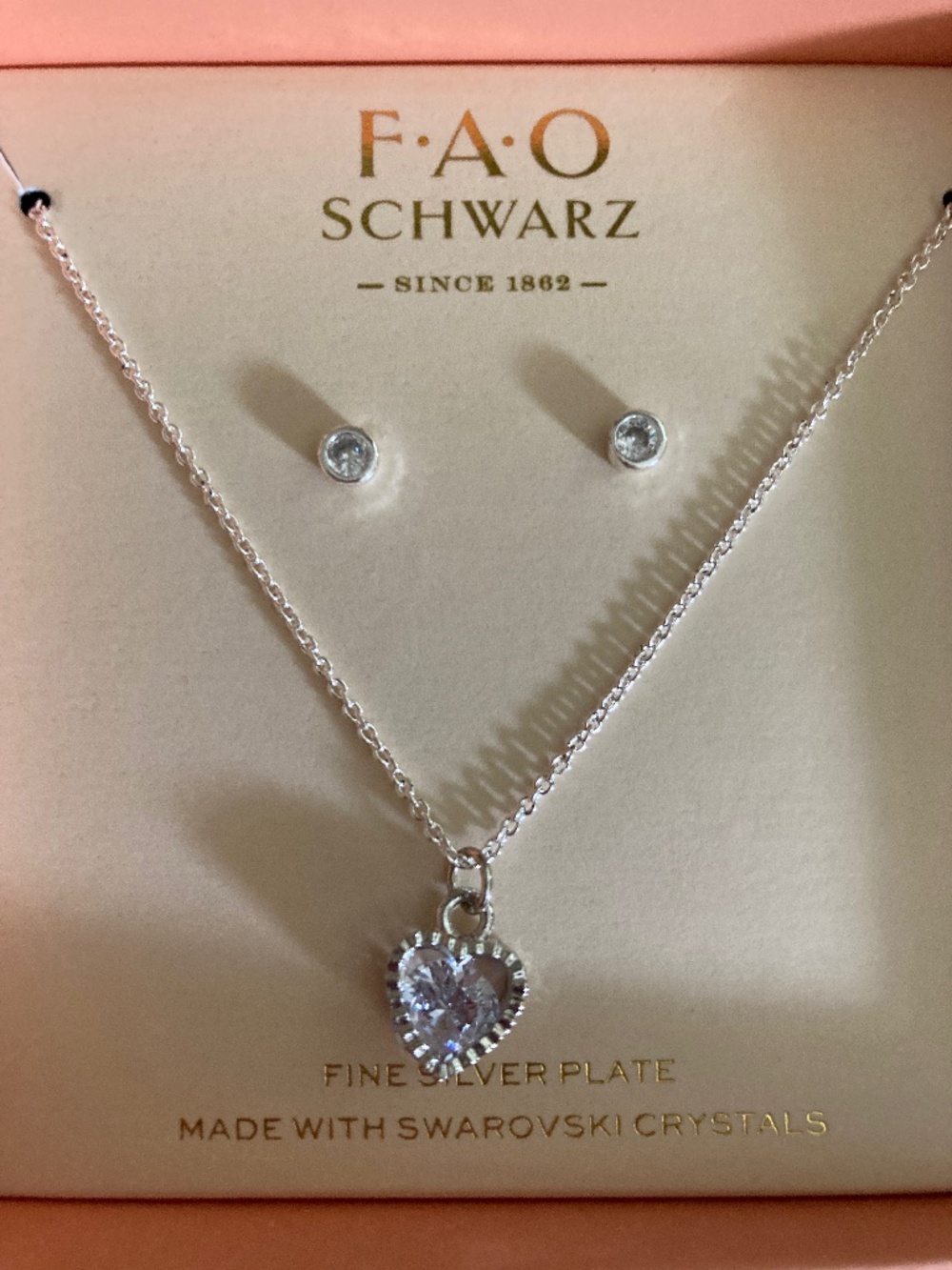 Necklace and earring set